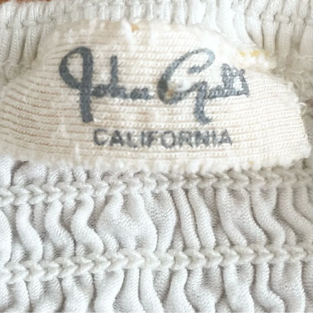 JOHN GALT / BRANDY MELVILLE Cropped Ruched Cap Sleeve Off the Shoulder T…